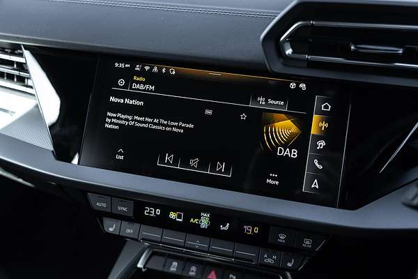 2025 Audi A3 35 TFSI S line GY