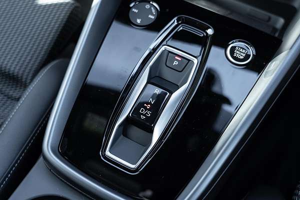 2025 Audi A3 35 TFSI S line GY