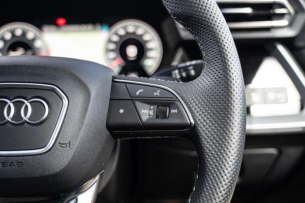 2025 Audi A3 35 TFSI S line GY