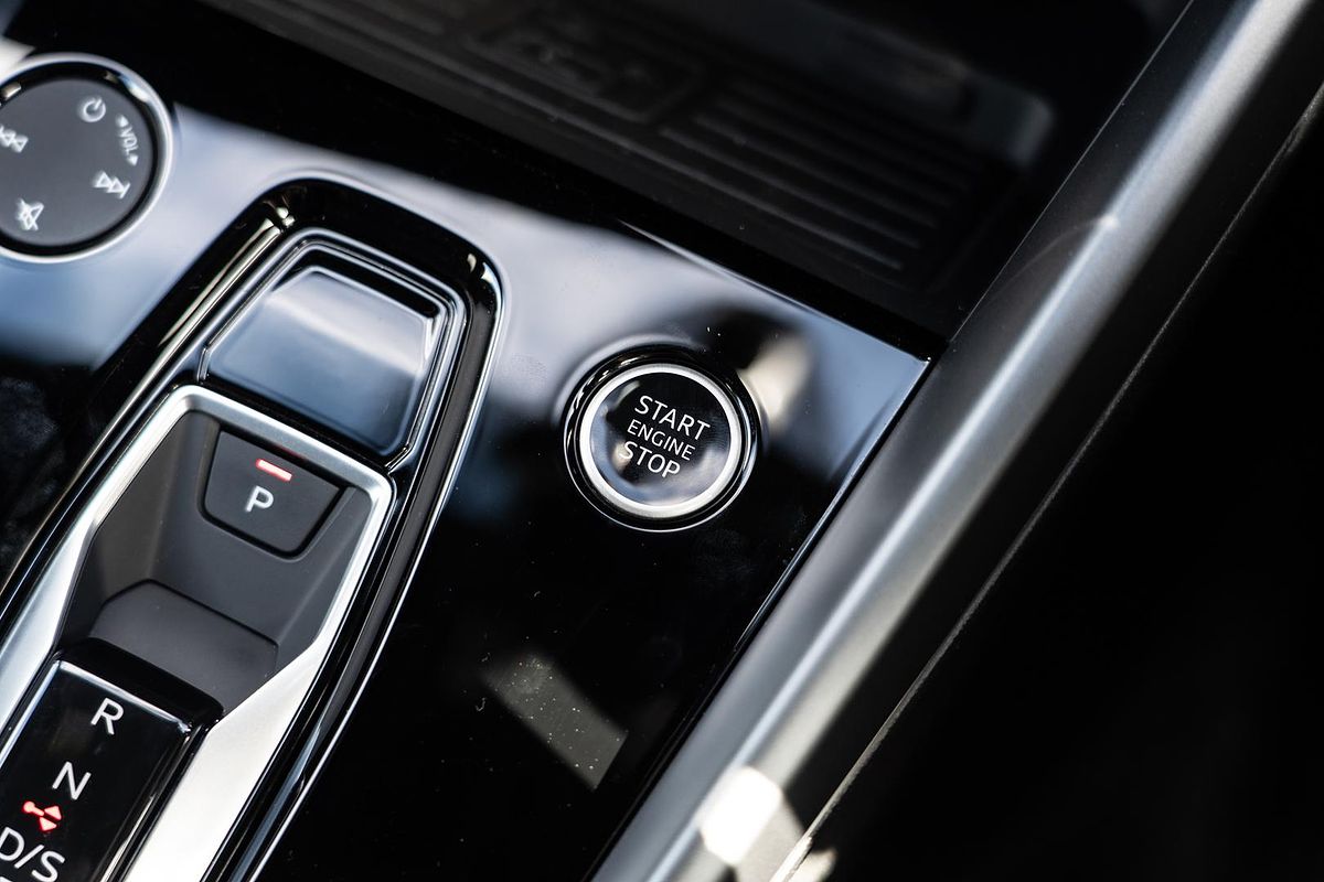 2025 Audi A3 35 TFSI S line GY