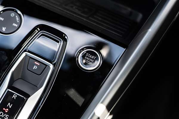 2025 Audi A3 35 TFSI S line GY