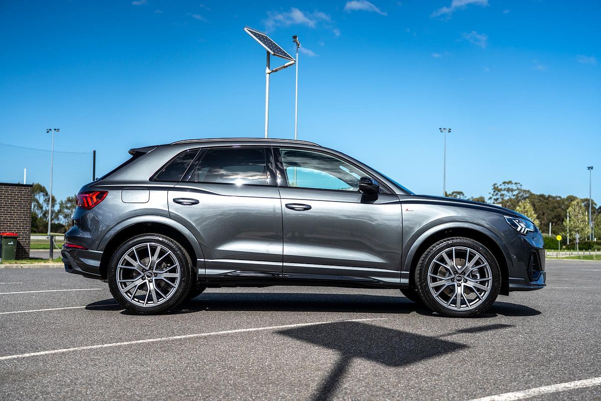 2025 Audi Q3 40 TFSI S line F3