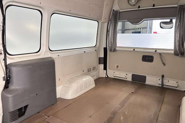 2009 Toyota Hiace 4WD