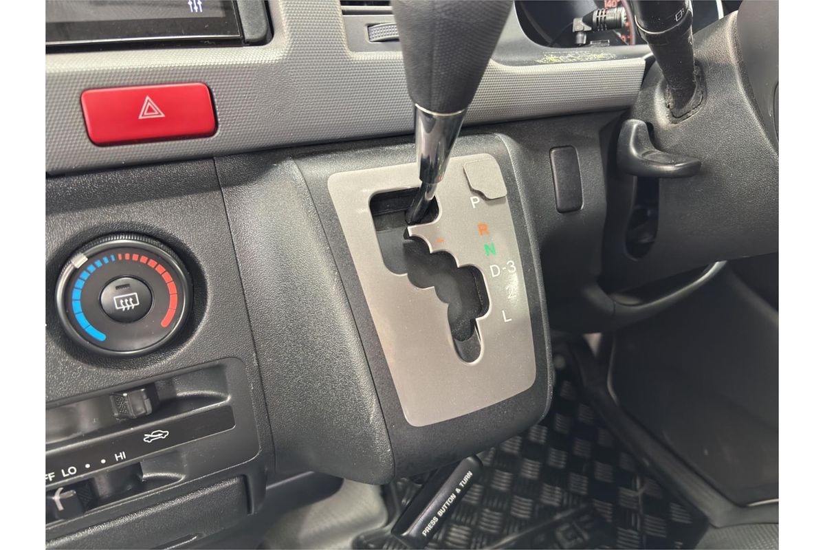 2009 Toyota Hiace 4WD