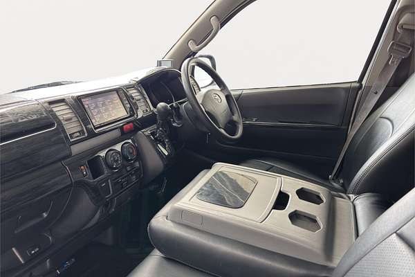 2008 Toyota Hiace