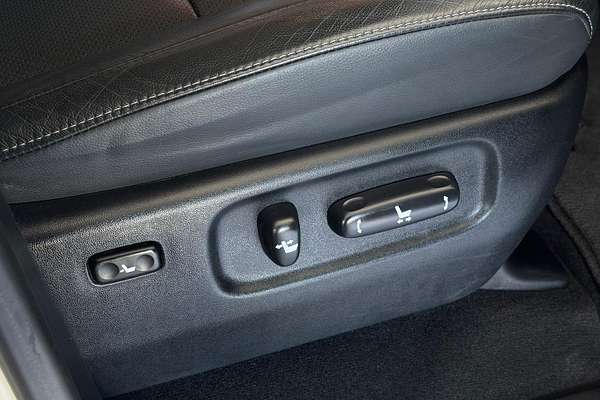 2020 Toyota Landcruiser VX VDJ200R