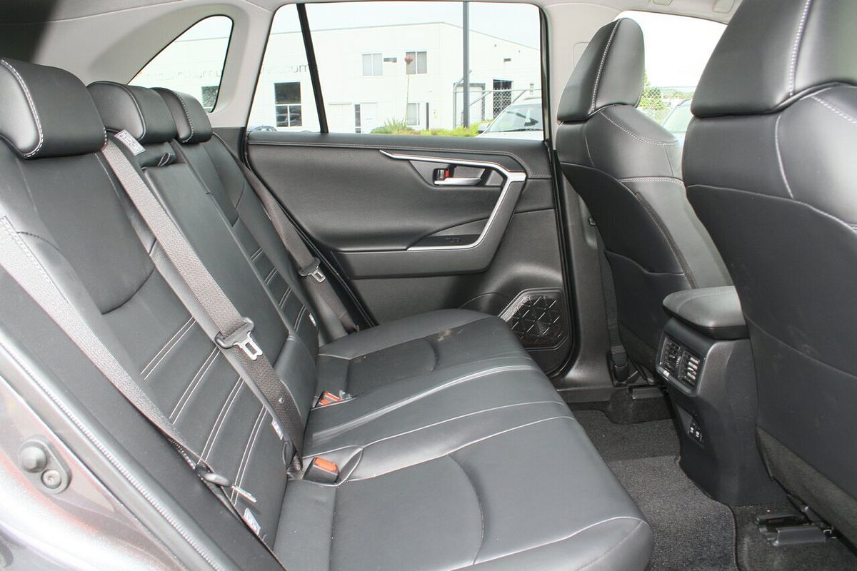 2020 Toyota RAV4 Cruiser AXAH52R