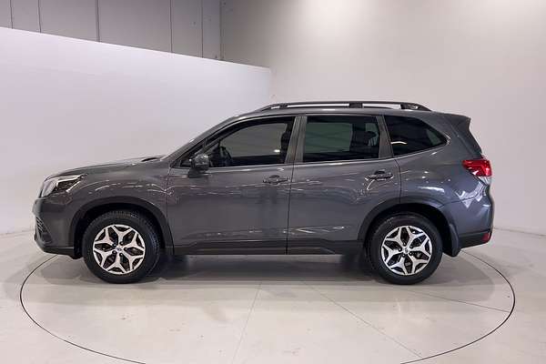 2022 Subaru Forester 2.5i S5