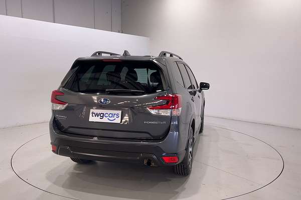 2022 Subaru Forester 2.5i S5