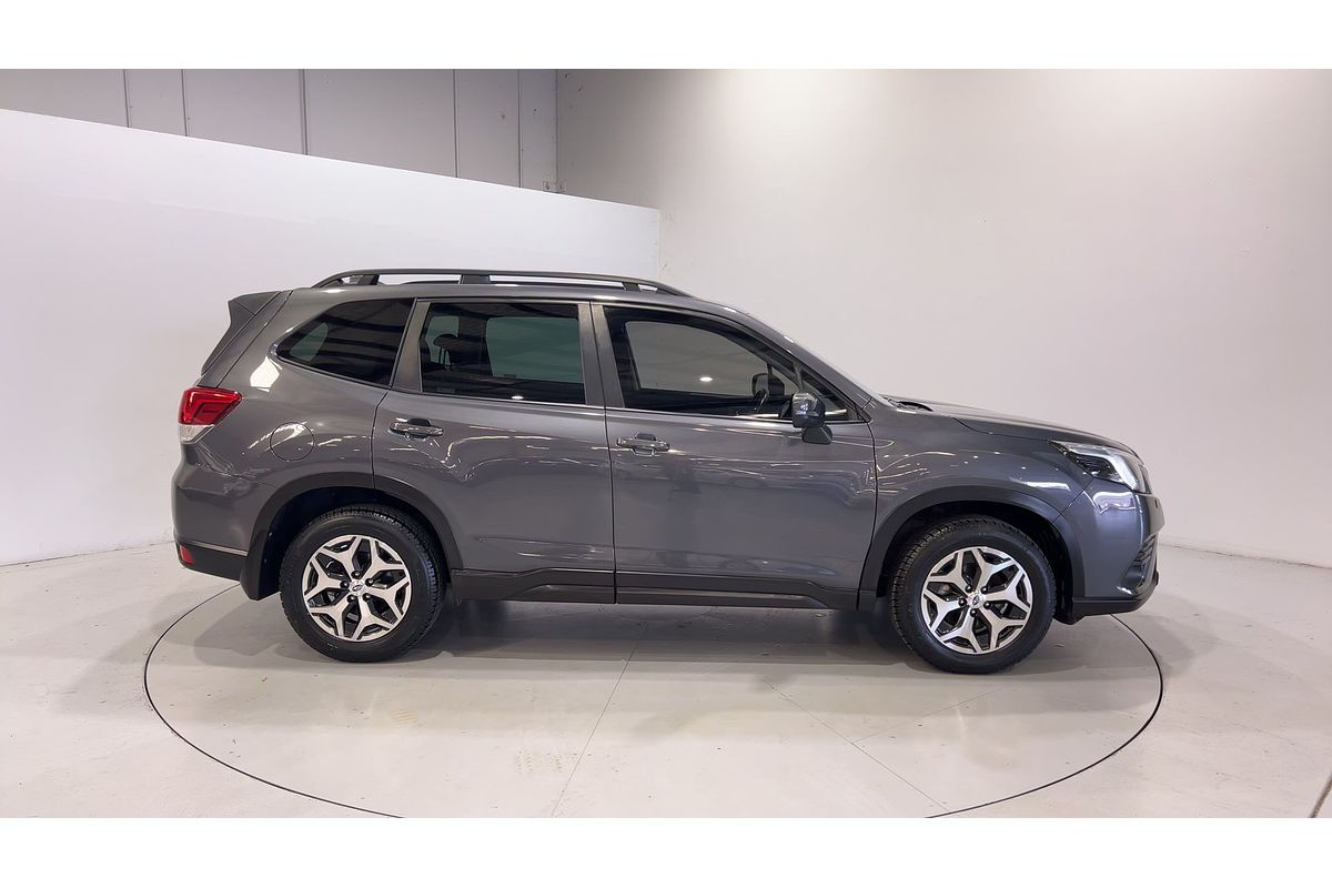 2022 Subaru Forester 2.5i S5