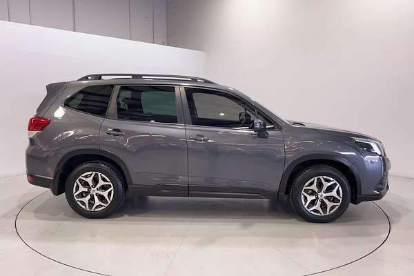 2022 Subaru Forester 2.5i S5