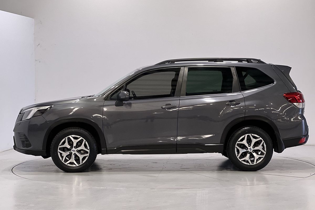 2022 Subaru Forester 2.5i S5