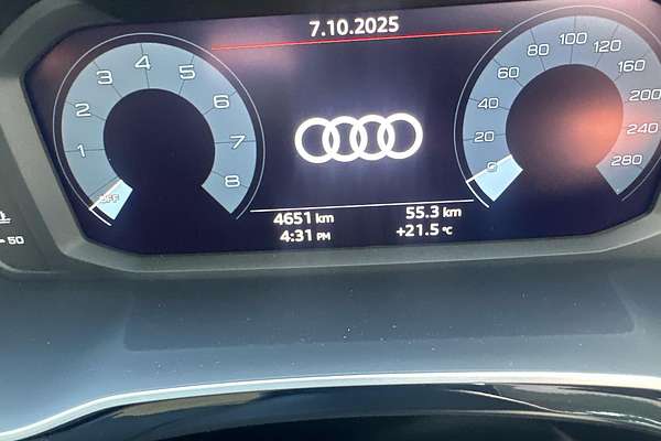 2025 Audi Q3 35 TFSI S line edition F3