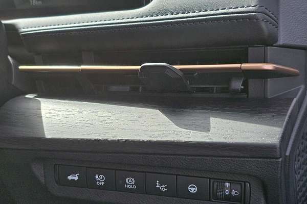 2025 Nissan Ariya Advance+ FE0