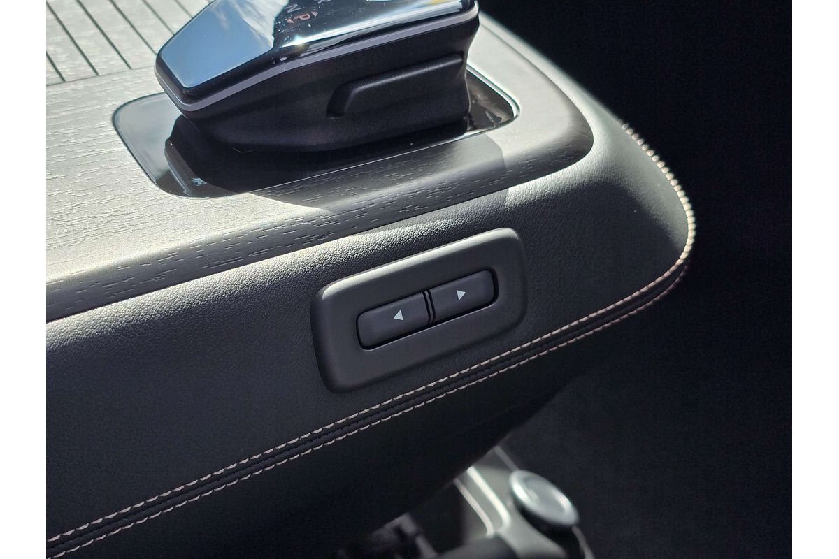 2025 Nissan Ariya Advance+ FE0