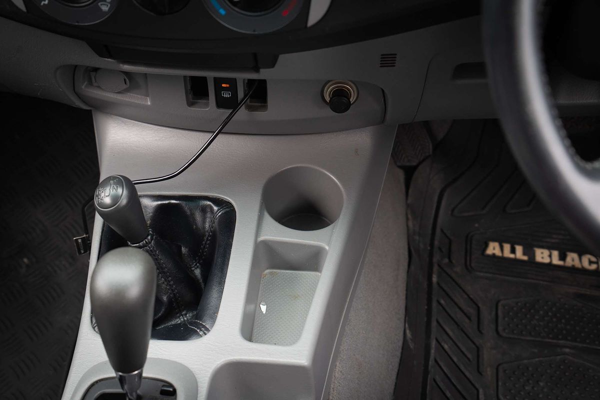 2010 Toyota Hilux SR5 KUN26R 4X4