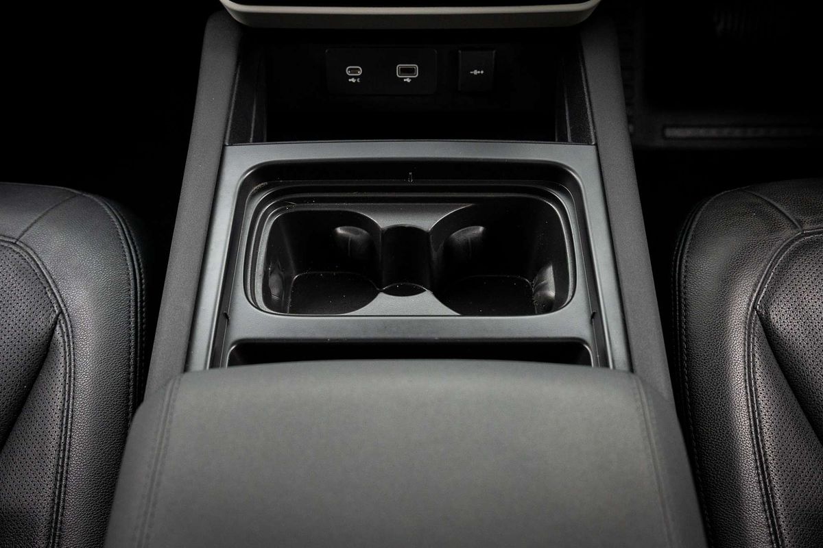 2021 Land Rover Defender 110 P400 XS Edition L663