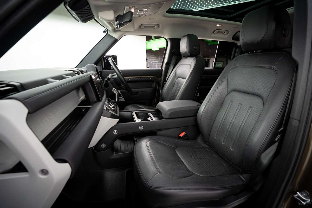 2021 Land Rover Defender 110 P400 XS Edition L663