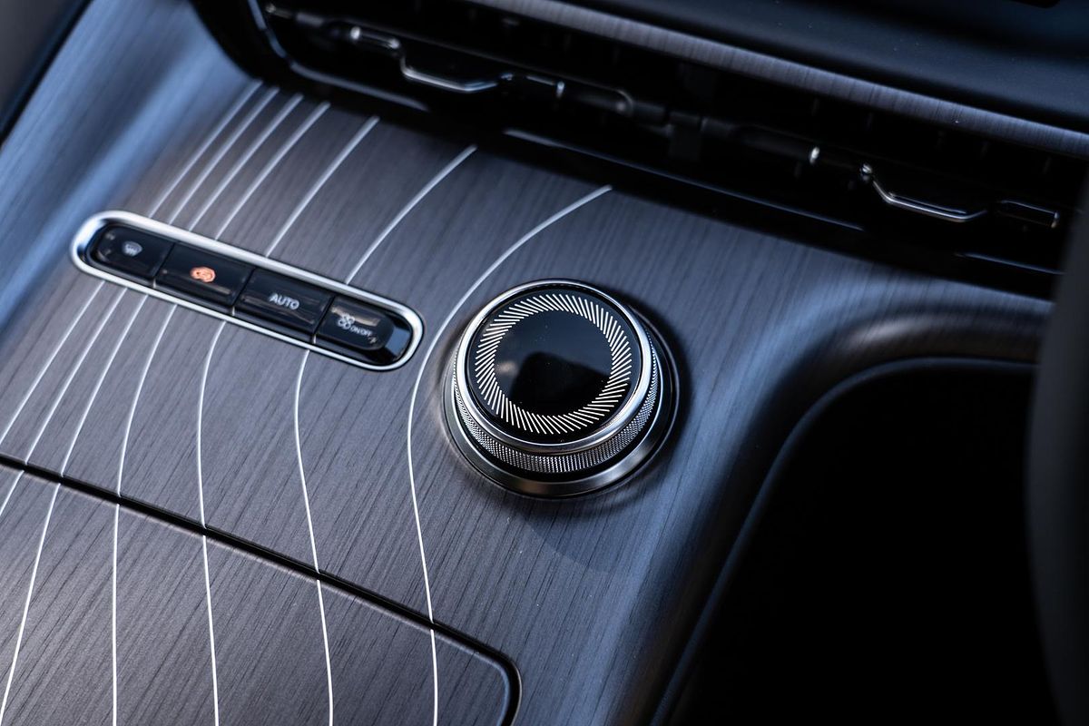 2025 Geely Starray EM-i Inspire P145