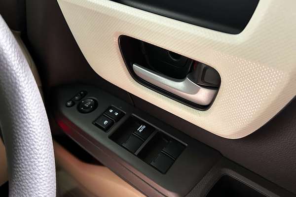 2020 Honda N-Box (No Badge) JF3