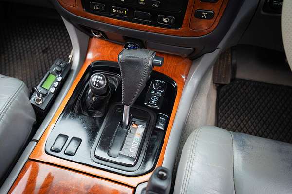1998 Lexus LX LX470 100