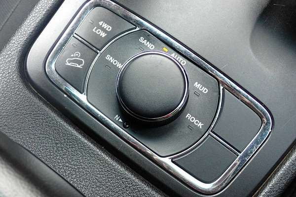2014 Jeep Grand Cherokee Laredo WK
