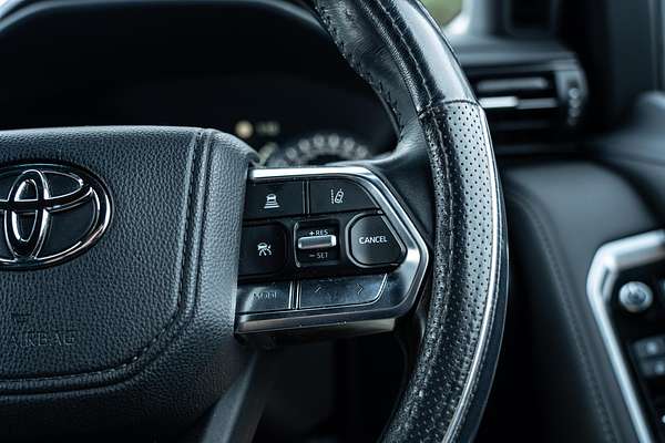 2021 Toyota Landcruiser VX FJA300R