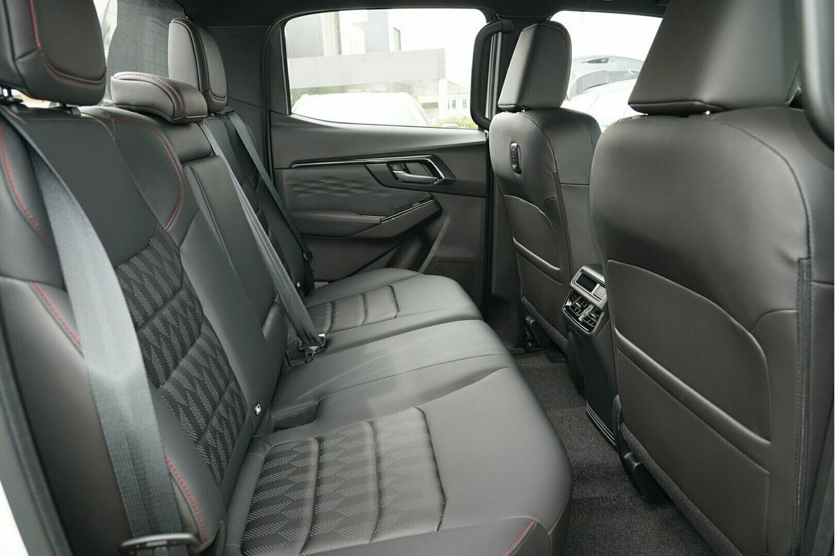 2025 Isuzu D-MAX X-TERRAIN 4X4