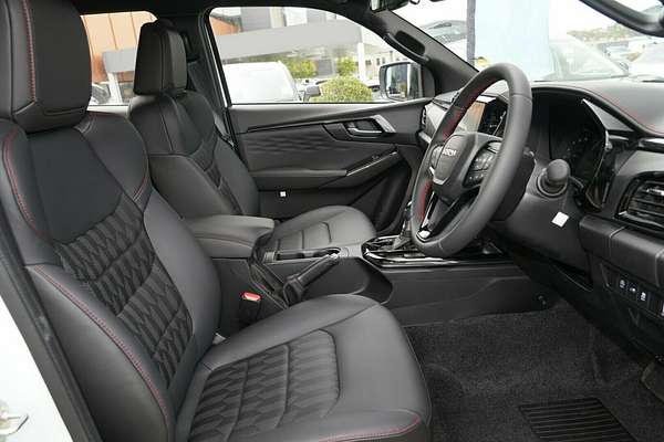 2025 Isuzu D-MAX X-TERRAIN 4X4