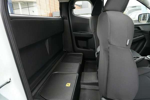 2025 Isuzu D-MAX SX High Ride Rear Wheel Drive