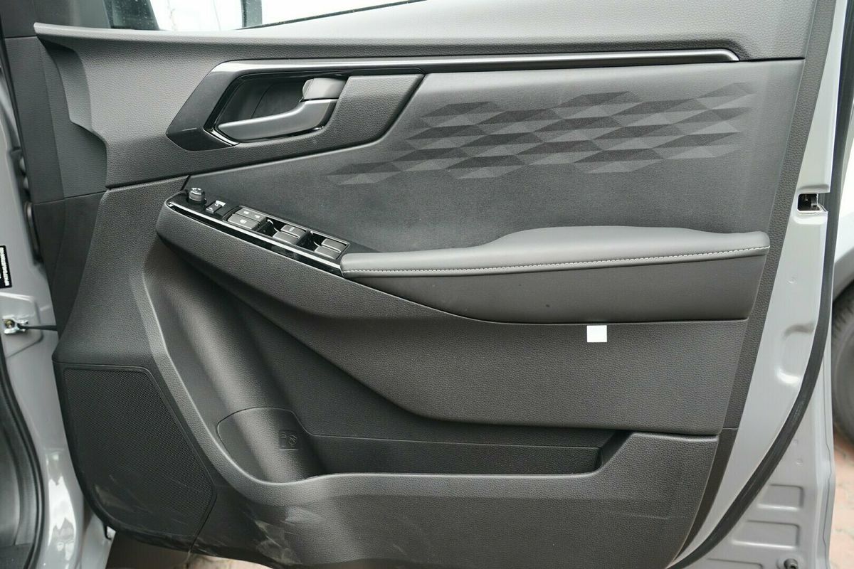 2025 Isuzu D-MAX BLADE 4X4