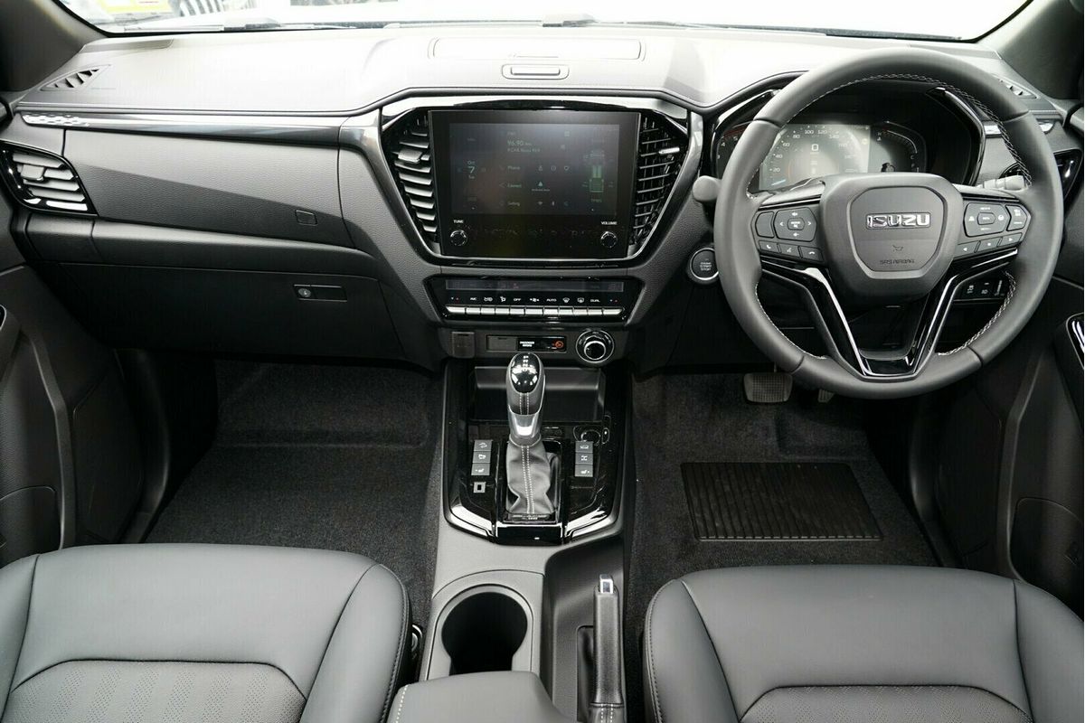 2025 Isuzu D-MAX BLADE 4X4