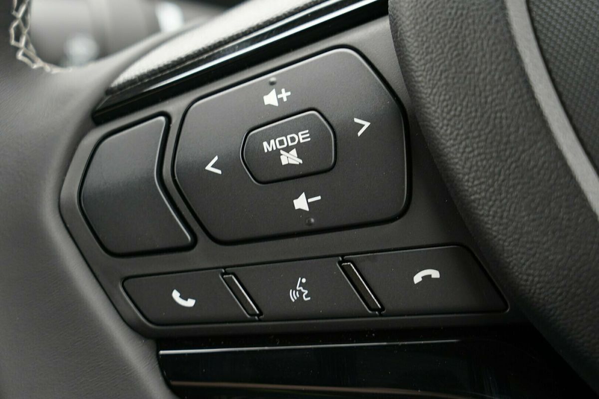 2025 Isuzu D-MAX BLADE 4X4