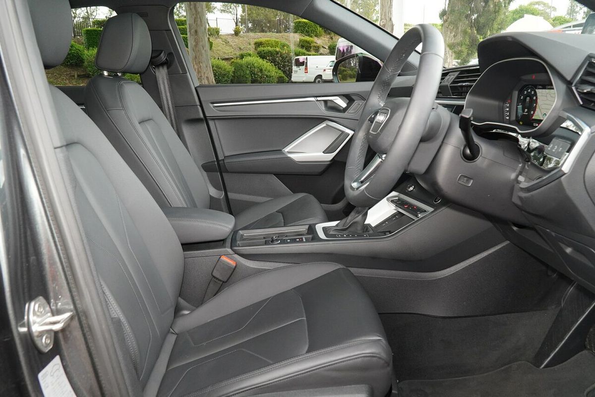 2024 Audi Q3 35 TFSI S line F3
