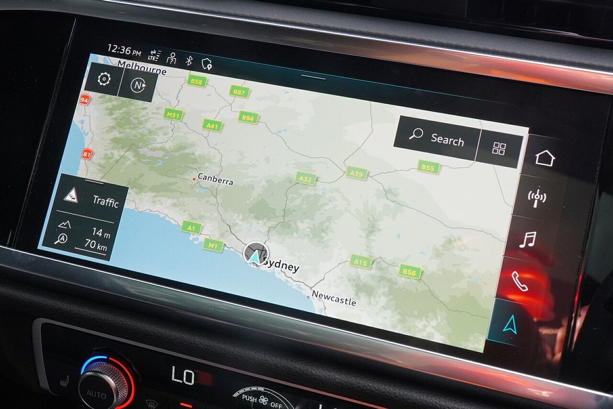 2024 Audi Q3 35 TFSI S line F3