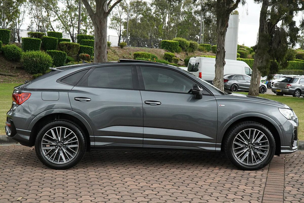 2024 Audi Q3 35 TFSI S line F3