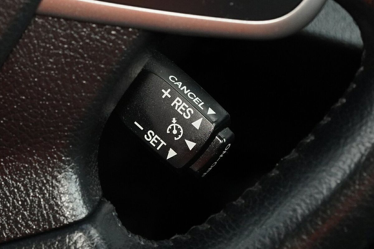 2012 Toyota Aurion Presara GSV50R