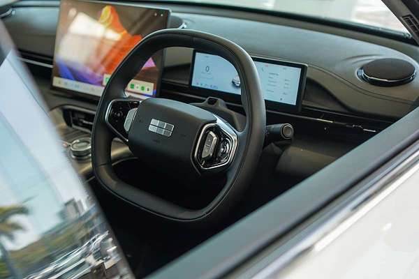 2025 Geely Starray EM-i Complete P145