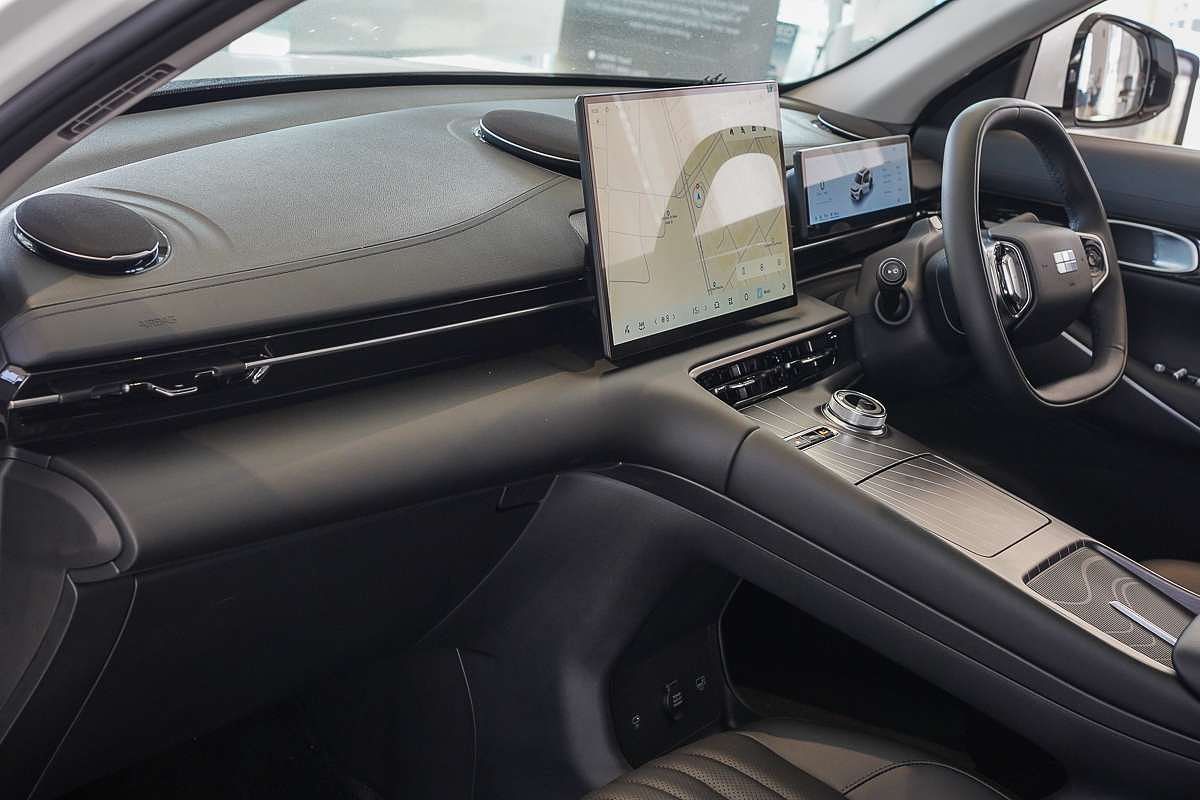 2025 Geely Starray EM-i Complete P145