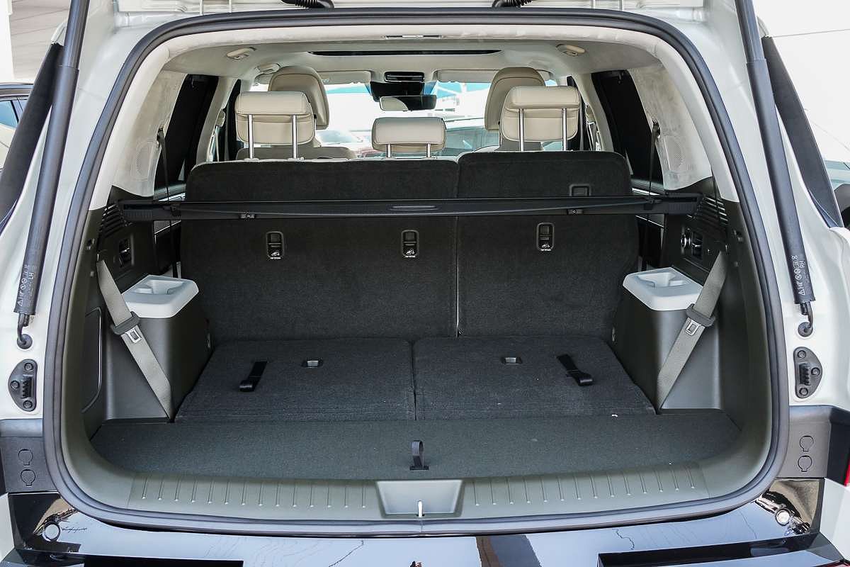 2025 Hyundai Santa Fe Hybrid Calligraphy MX5.V2