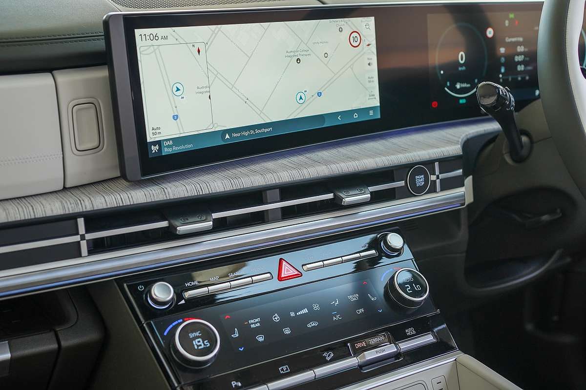 2025 Hyundai Santa Fe Hybrid Calligraphy MX5.V2