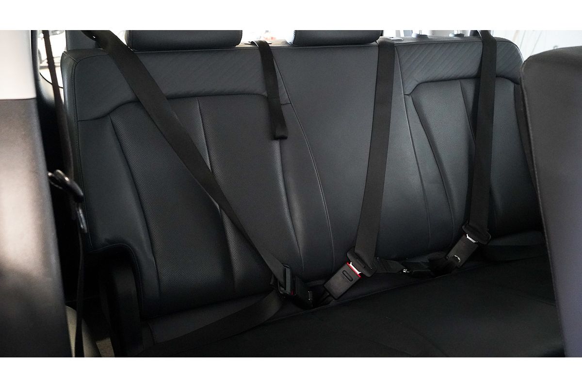 2021 Hyundai STARIA Highlander US4.V1
