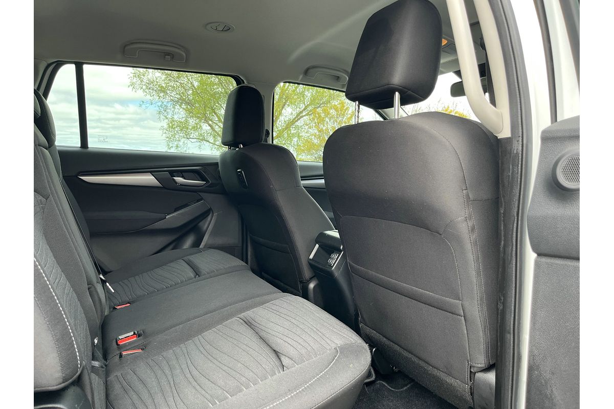 2023 Isuzu MU-X LS-M