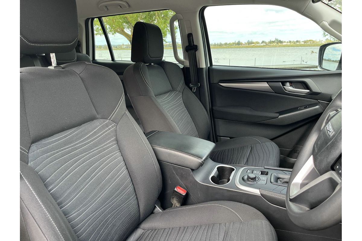 2023 Isuzu MU-X LS-M