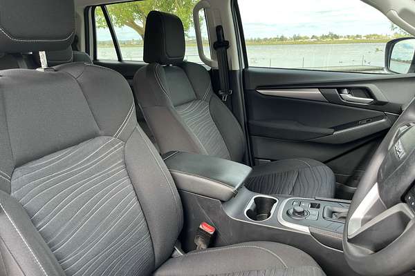 2023 Isuzu MU-X LS-M