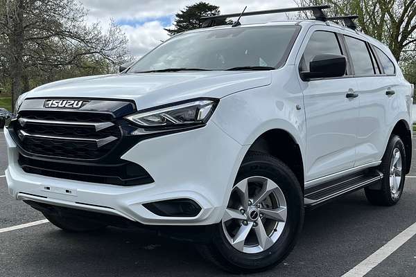 2023 Isuzu MU-X LS-M