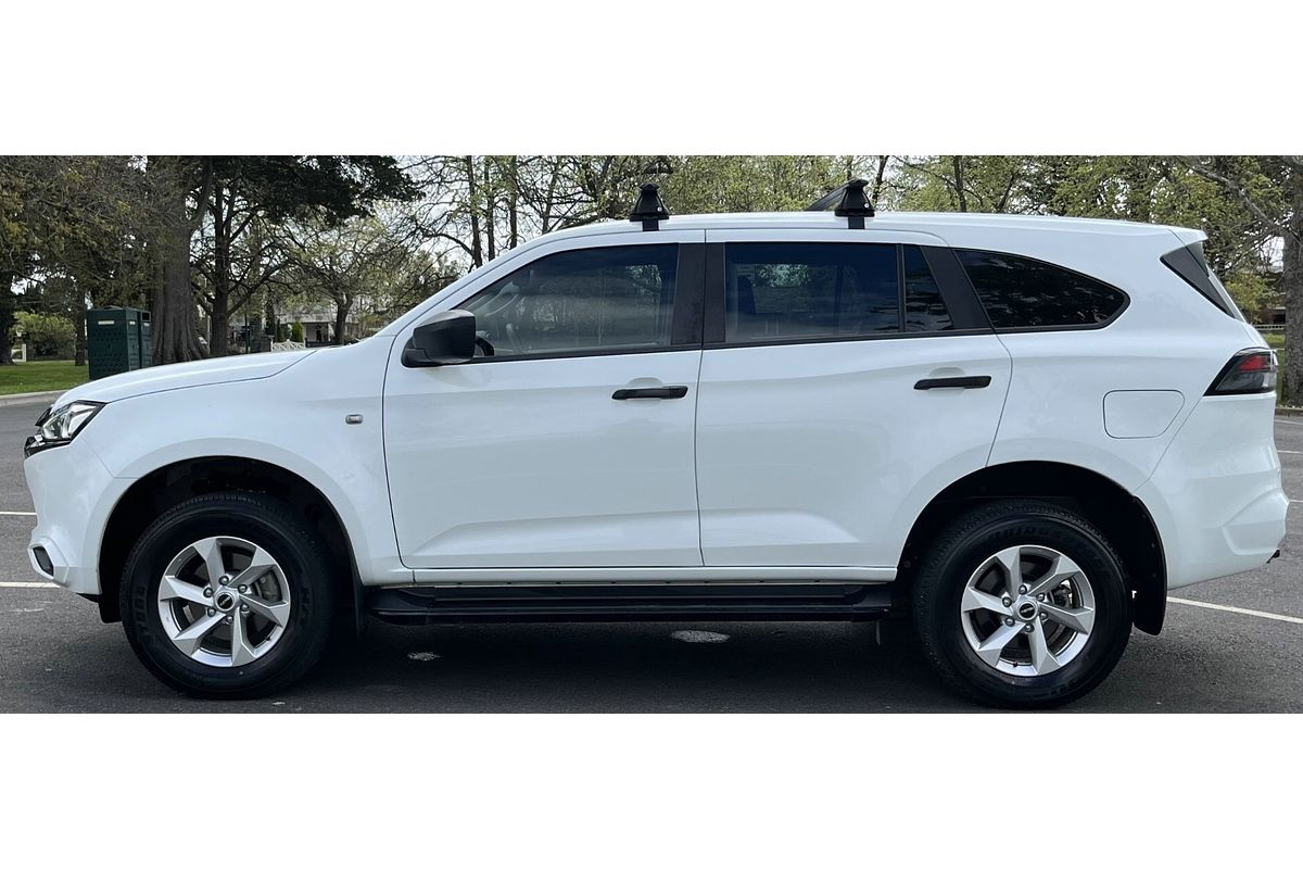 2023 Isuzu MU-X LS-M