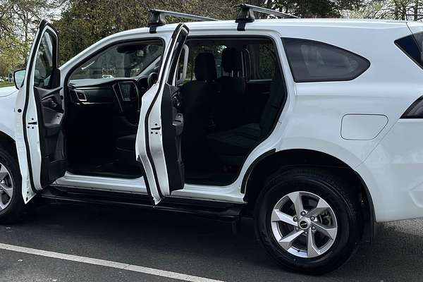 2023 Isuzu MU-X LS-M