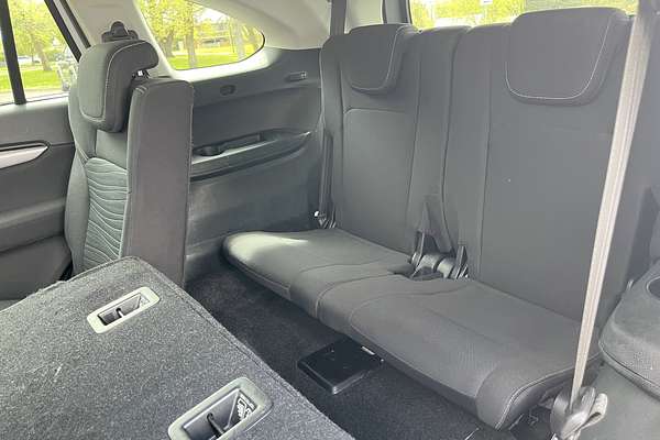 2023 Isuzu MU-X LS-M