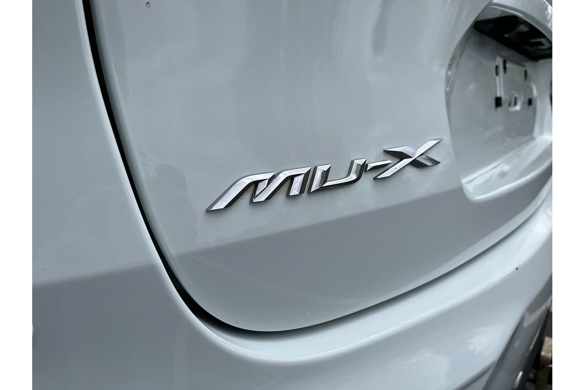 2023 Isuzu MU-X LS-M